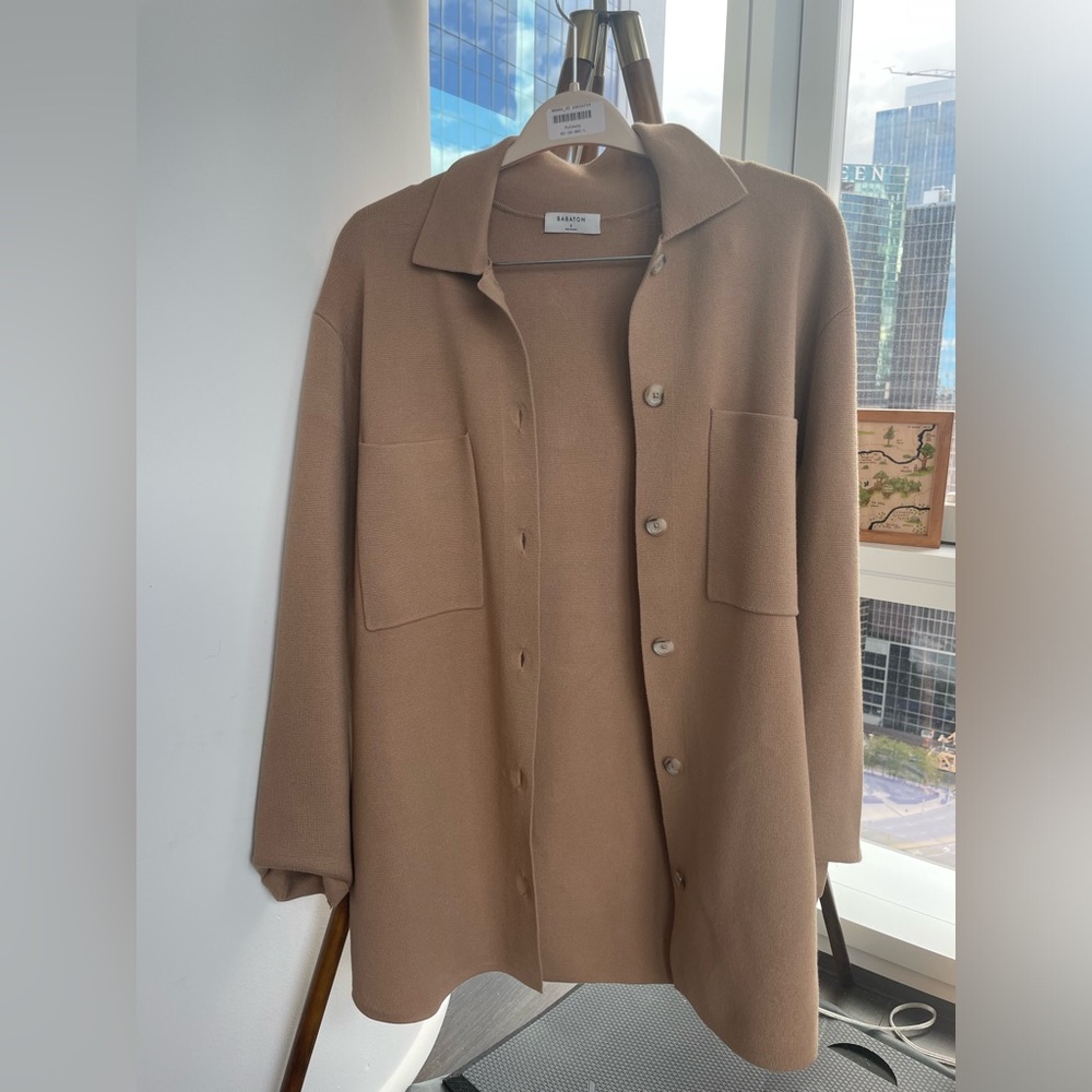 NWOT Aritzia shacket, small